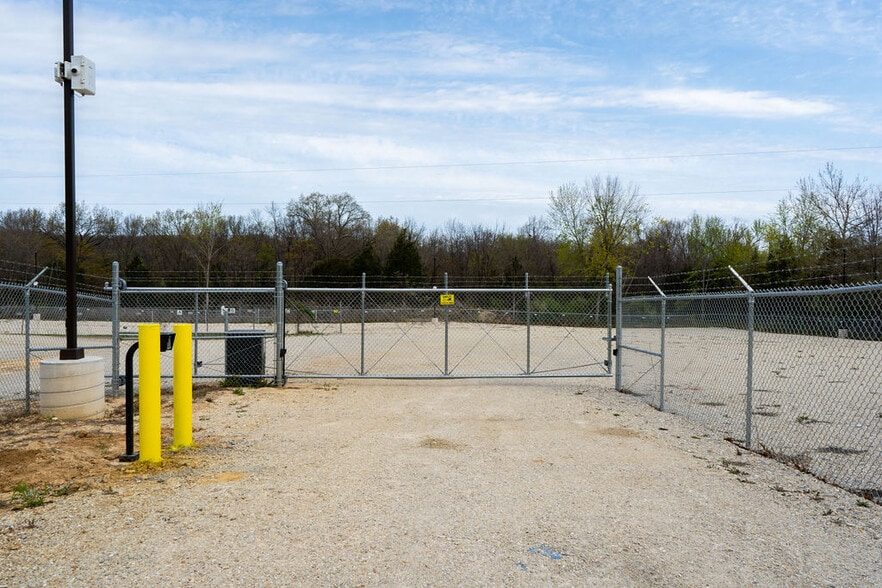 4687 US-50, Leslie, MO for lease - Building Photo - Image 3 of 9