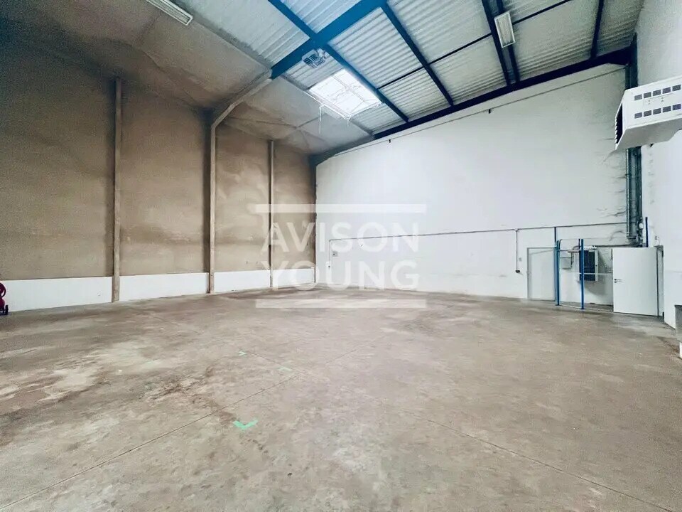Location Local d'activités 1 010 m² - Photo 1