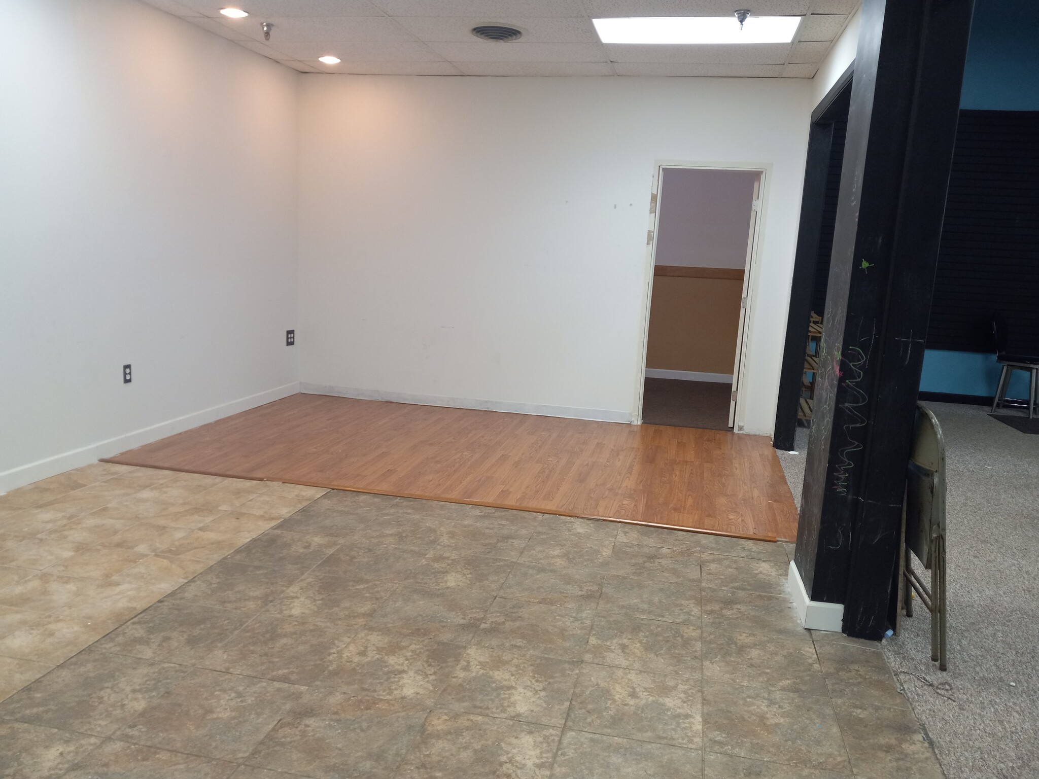 2700 Sunset Blvd, Steubenville, OH for lease Interior Photo- Image 1 of 4