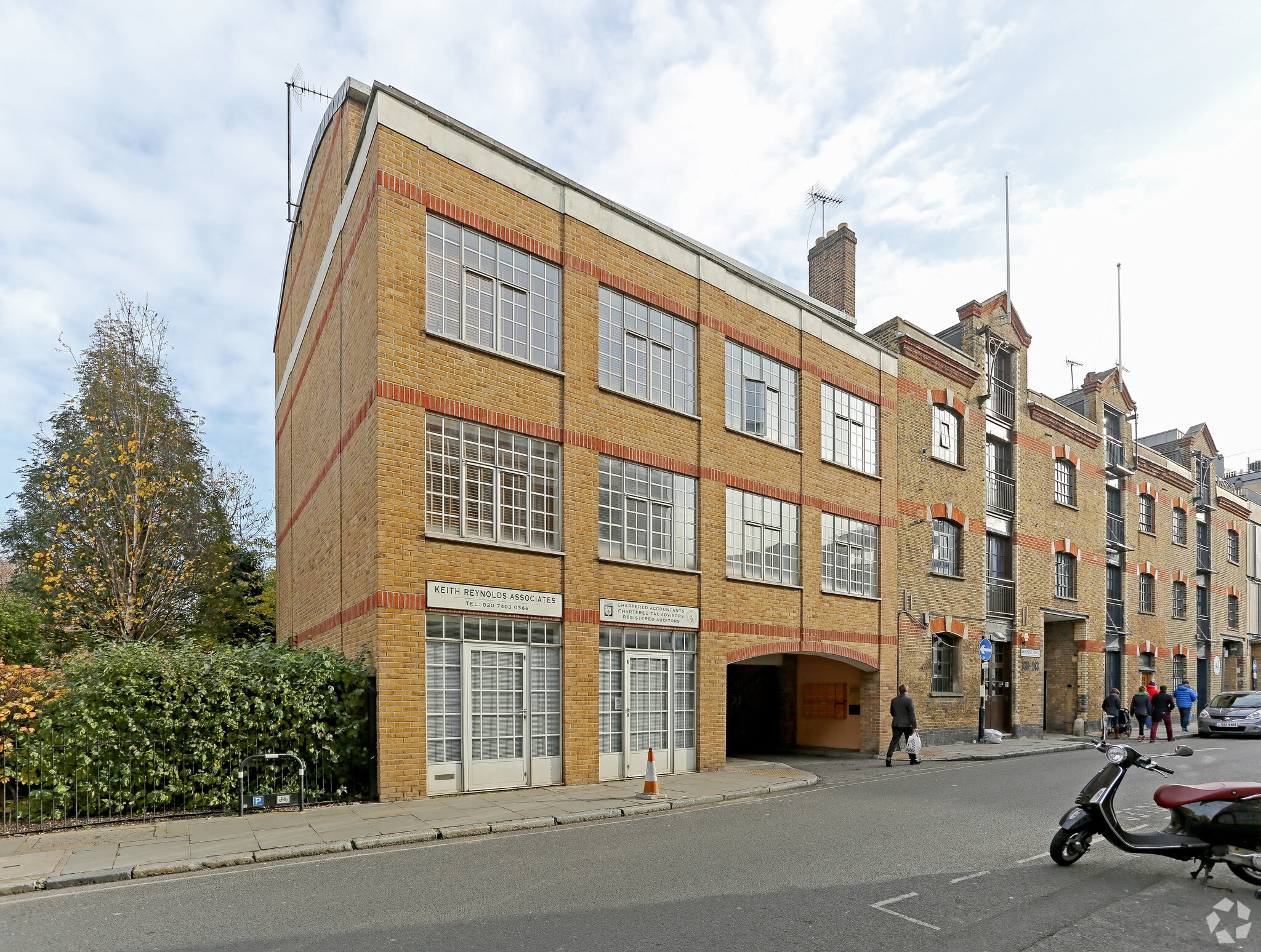135 Bermondsey St, London for sale Primary Photo- Image 1 of 1
