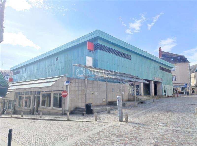 Rue Du Pont Cizeau, Nevers for lease Building Photo- Image 1 of 4