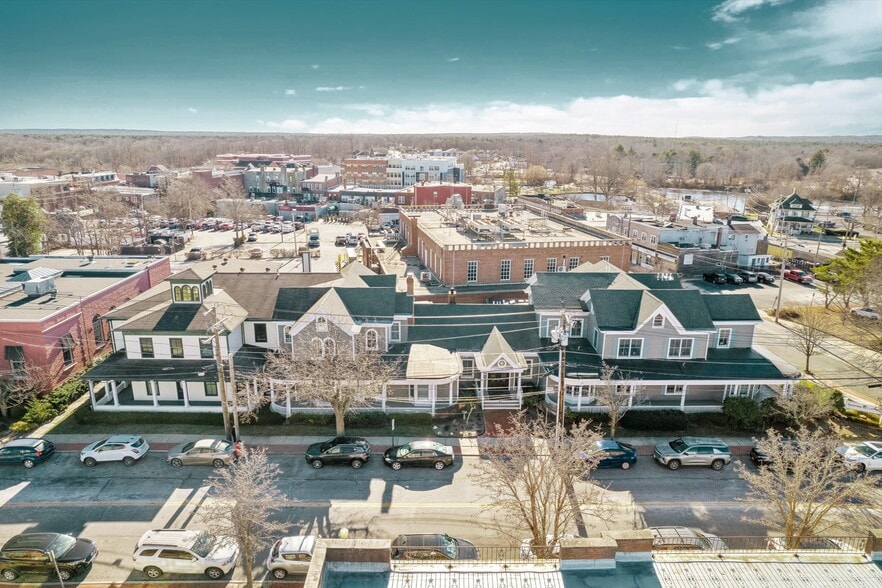 33 W 2nd St, Riverhead, NY for sale - Aerial - Image 1 of 29