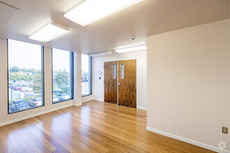 5211 W Broad St, Richmond, VA for lease Interior Photo- Image 2 of 20