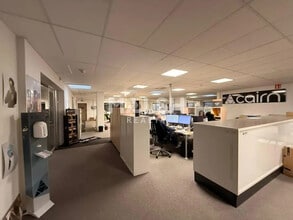 Flex in Saint-André-de-Corcy for lease Building Photo- Image 2 of 2