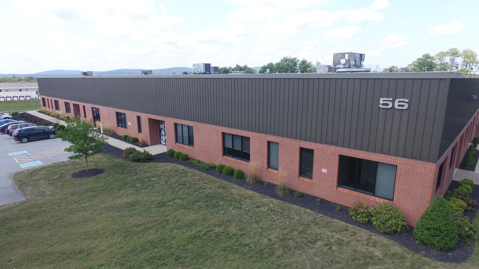 50 Grumbacher Rd, York, PA for lease - Building Photo - Image 3 of 14