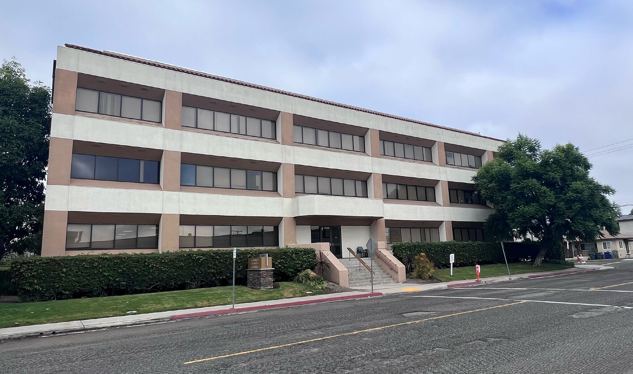 10861 Cherry St, Los Alamitos, CA 90720 Medical for Lease