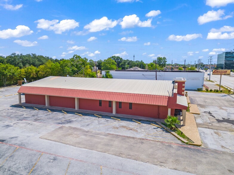 410 W Southmore Ave, Pasadena, TX for sale - Building Photo - Image 2 of 8