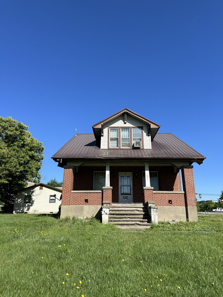 6057 Belspring Rd, Fairlawn, VA for sale - Primary Photo - Image 1 of 13