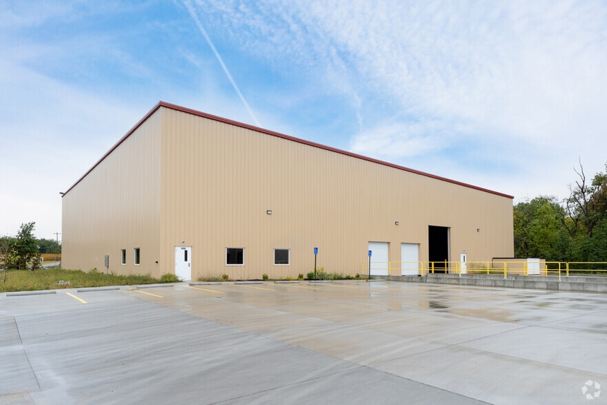 1400 Grant Industrial Dr, O'Fallon, MO for lease - Primary Photo - Image 1 of 4