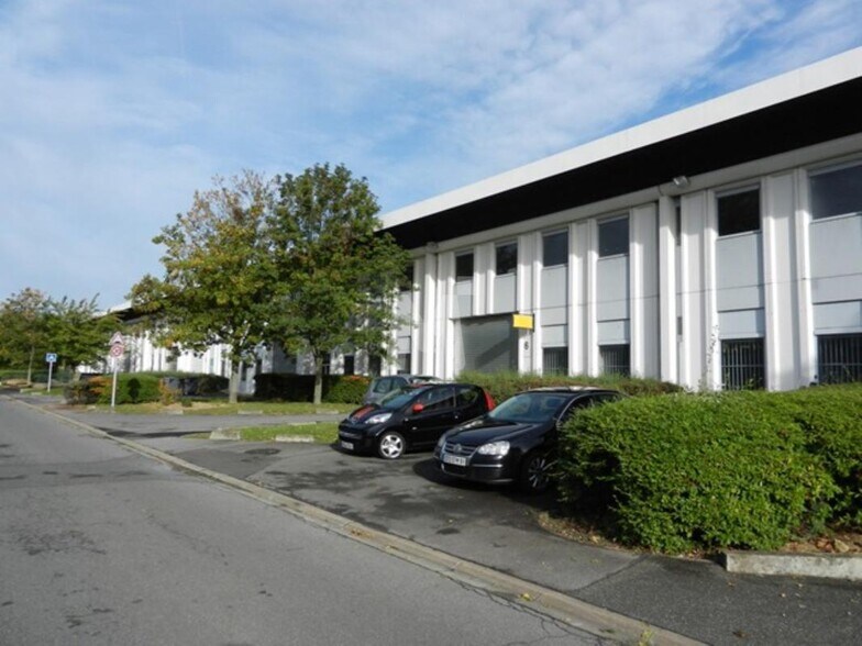 Industrial in Lisses for sale - Building Photo - Image 2 of 9