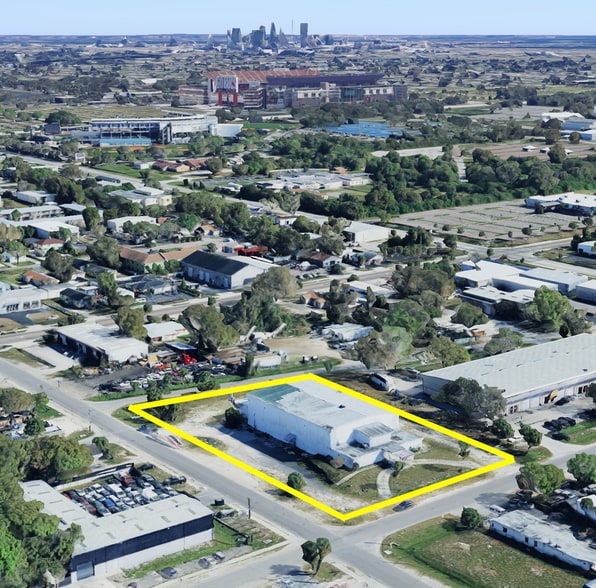 4421 N Hubert Ave, Tampa, FL for sale - Building Photo - Image 2 of 6