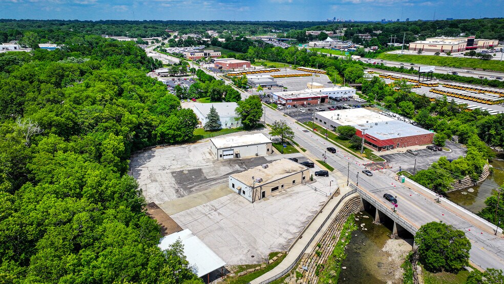 5600 Merriam Dr, Merriam, KS 66203 Flex for Sale