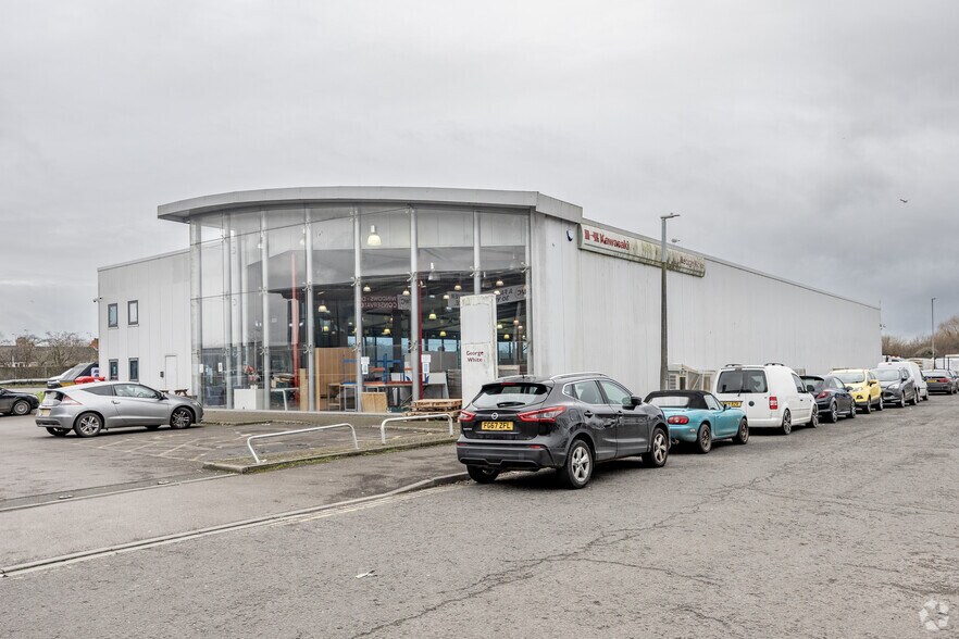 Cirencester Way, Swindon for lease - Primary Photo - Image 3 of 4