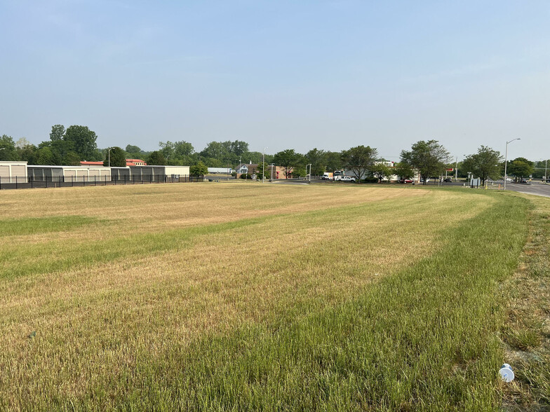 Commerce Center Blvd, Fairborn, OH for lease - Building Photo - Image 1 of 4