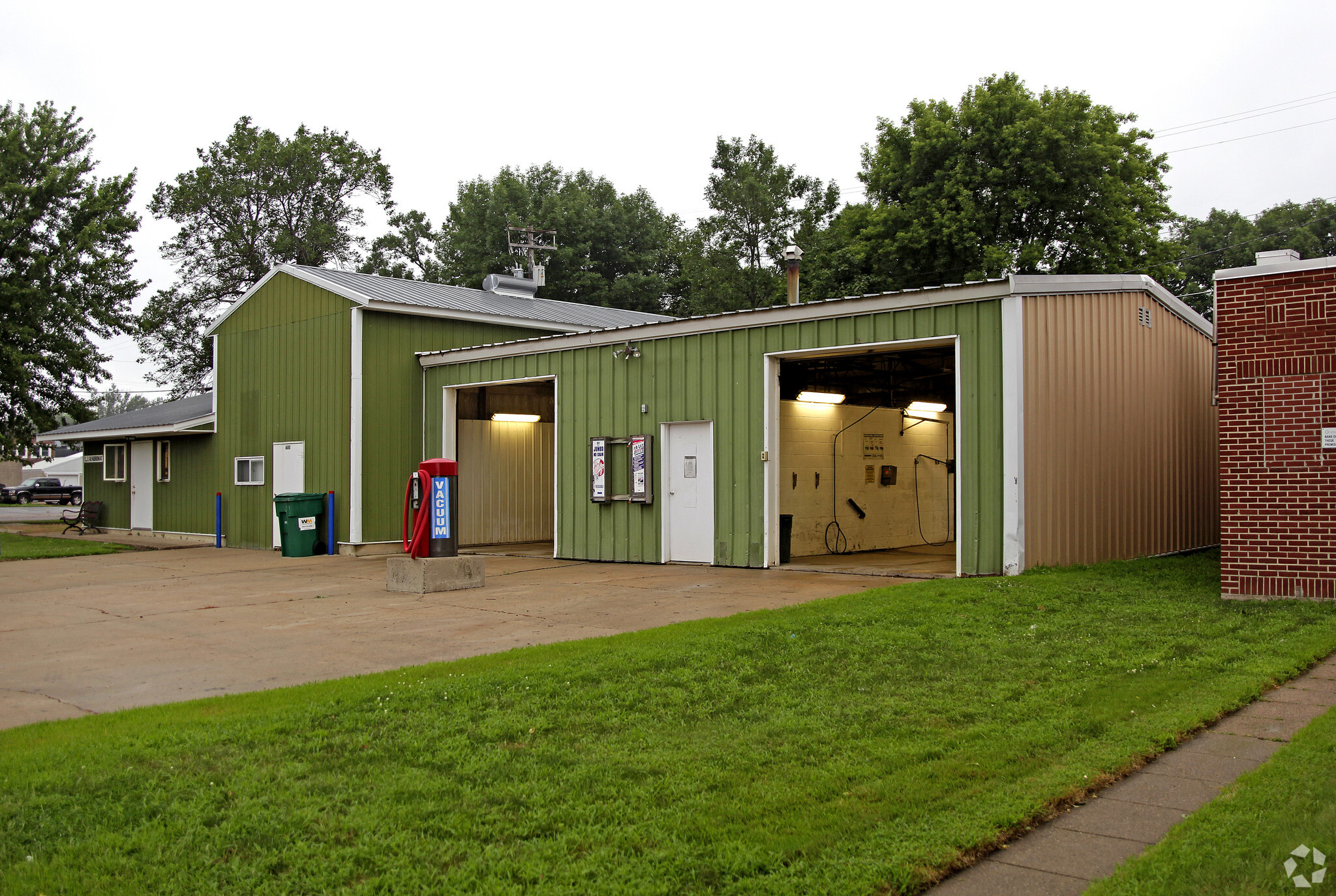 600 Central Ave, Lester Prairie, MN for sale Primary Photo- Image 1 of 1