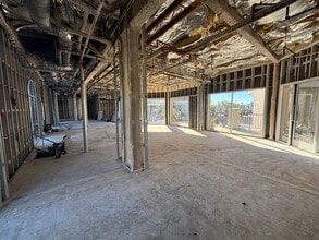 970 Monument St, Pacific Palisades, CA for lease Interior Photo- Image 2 of 3