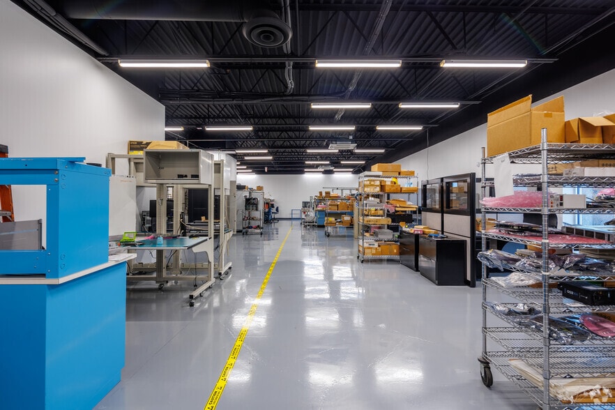 4050 Premier Dr, Plano, TX for lease - Interior Photo - Image 2 of 23