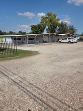 18403 Pearland Sites Rd, Pearland, TX for lease Building Photo- Image 1 of 20