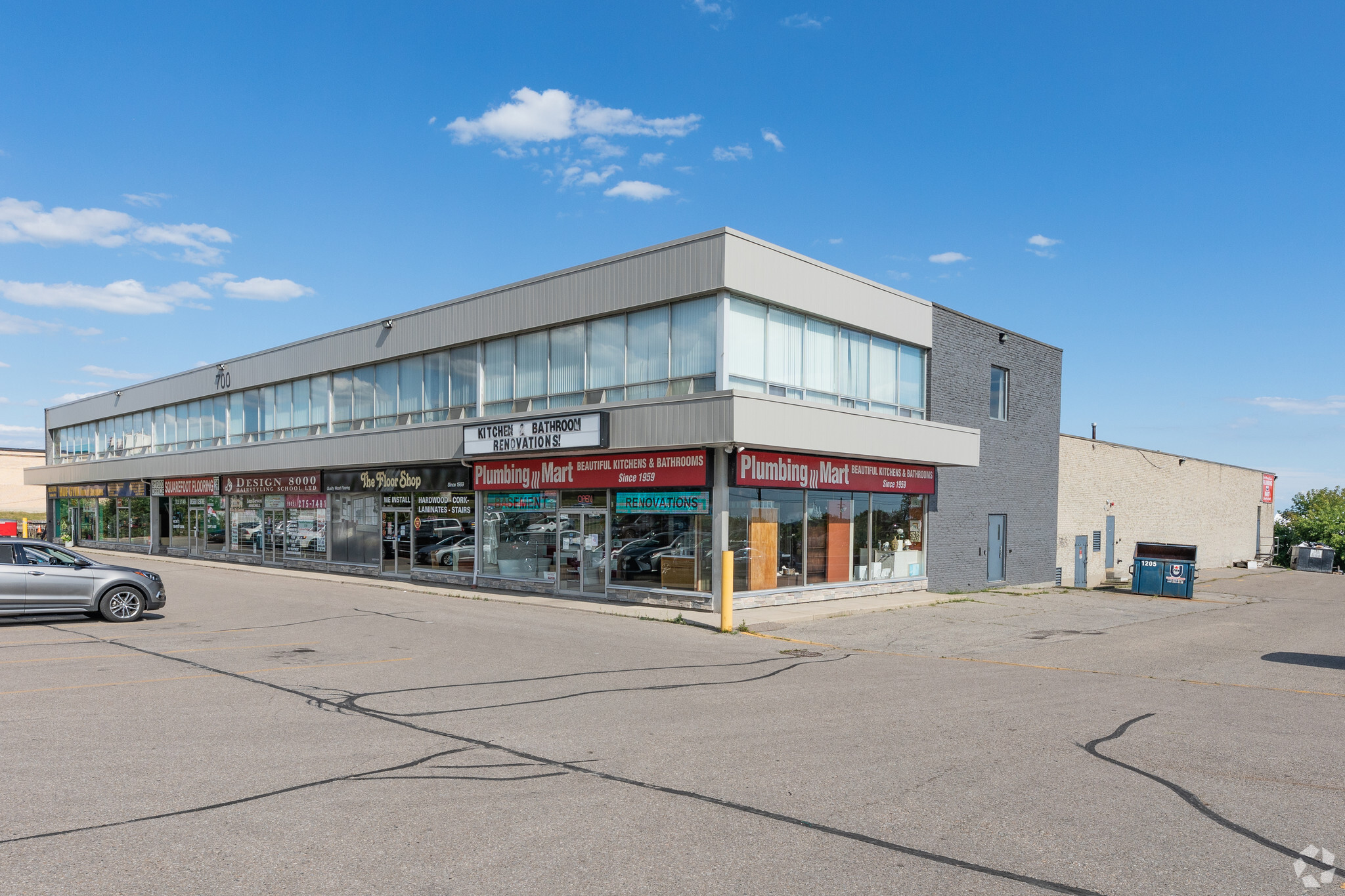 700 Dundas St E, Mississauga, ON L4Y 2B6 - Retail for Lease | LoopNet