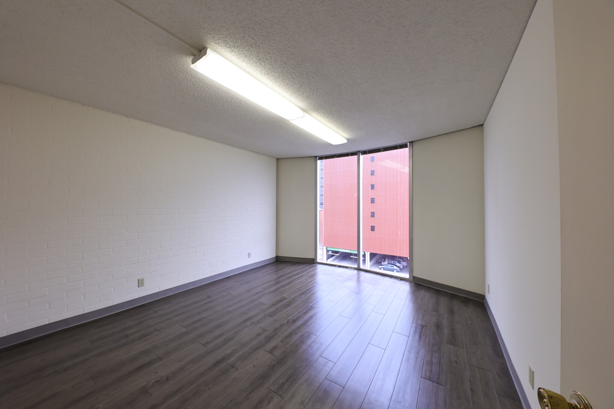 710-724 Buffalo St, Corpus Christi, TX for lease Interior Photo- Image 1 of 3