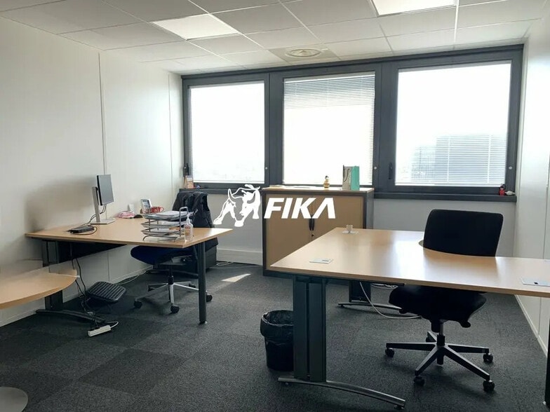 Office in Toulouse for lease - Interior Photo - Image 3 of 6