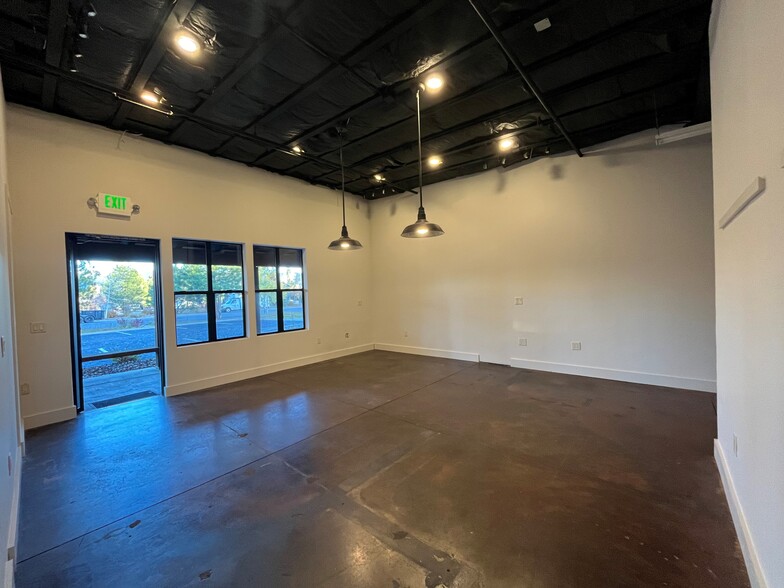 12177 Business Park Dr, Truckee, CA for lease - Building Photo - Image 3 of 13