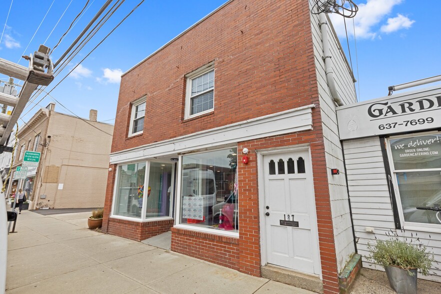 187 Sound Beach Ave, Old Greenwich, CT for sale - Building Photo - Image 1 of 1