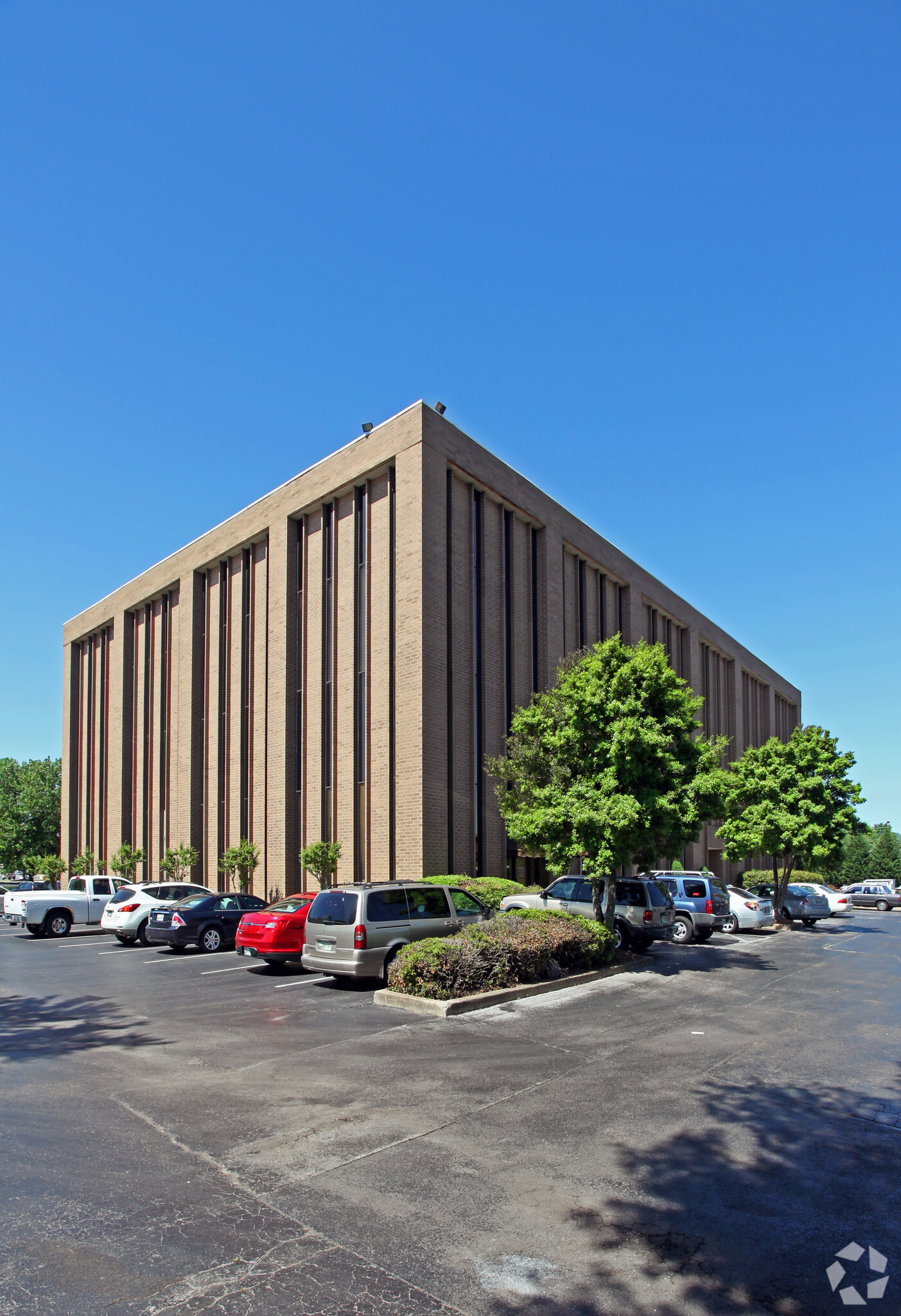 2158 Northgate Park Ln, Chattanooga, TN for lease Building Photo- Image 1 of 18