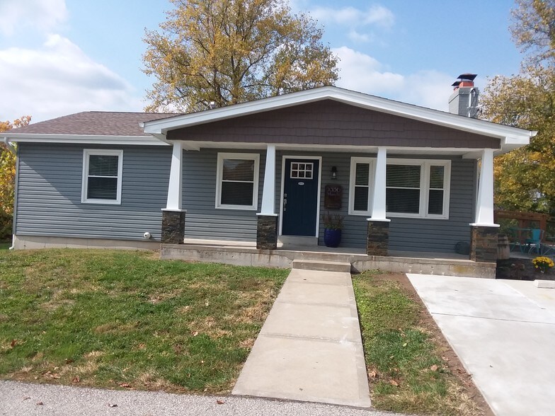 5336 Main St, Cottleville, MO 63304
