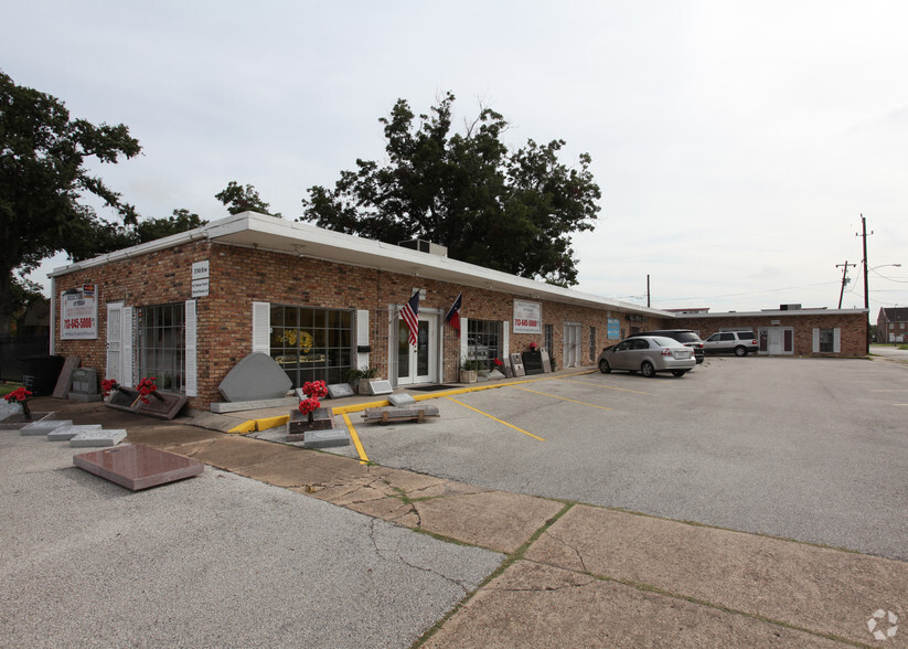 3749 Erie St, Houston, TX for lease - Primary Photo - Image 1 of 2