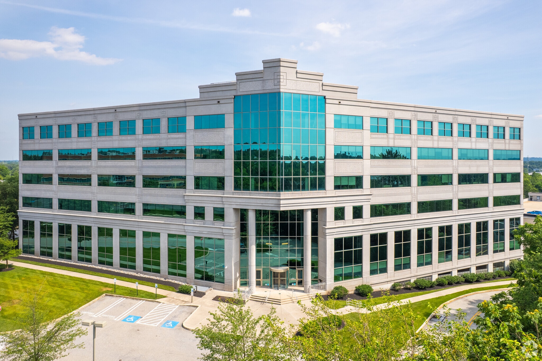 401 Plymouth Rd, Plymouth Meeting, PA for lease Building Photo- Image 1 of 29