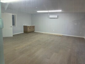 1064 Woodland Ave, Modesto CA - Warehouse