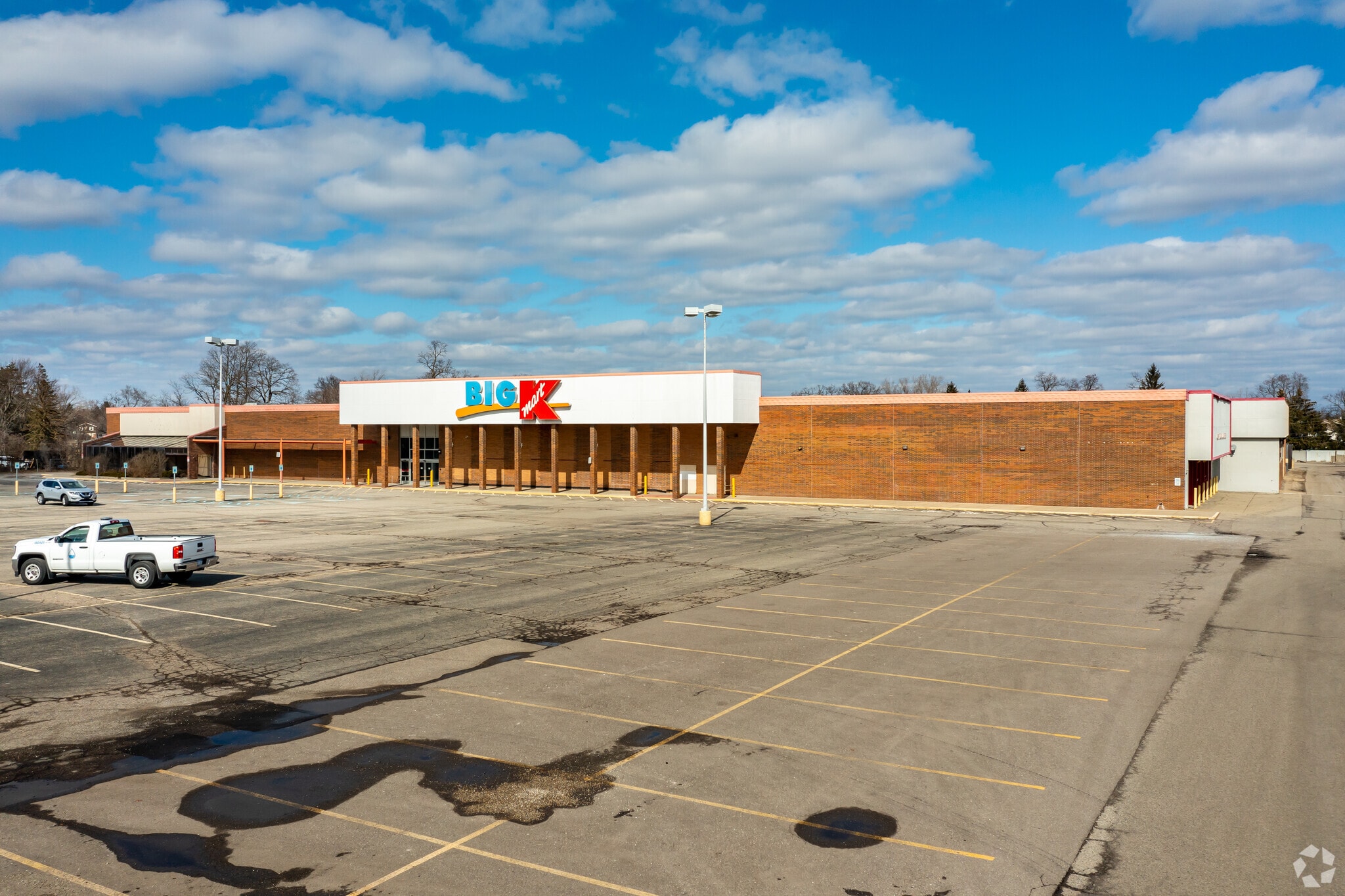 5100 Dixie Hwy, Waterford, MI 48329 Big KMart