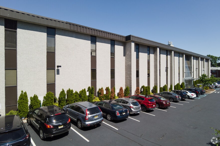 385 Prospect Ave, Hackensack, NJ for lease - Building Photo - Image 2 of 5