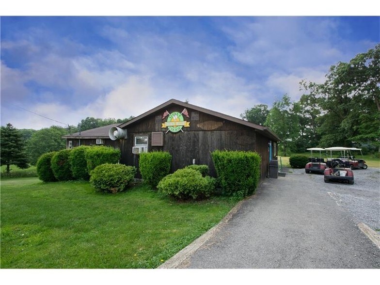 312 Bonniebrook Rd, Butler, PA 16002