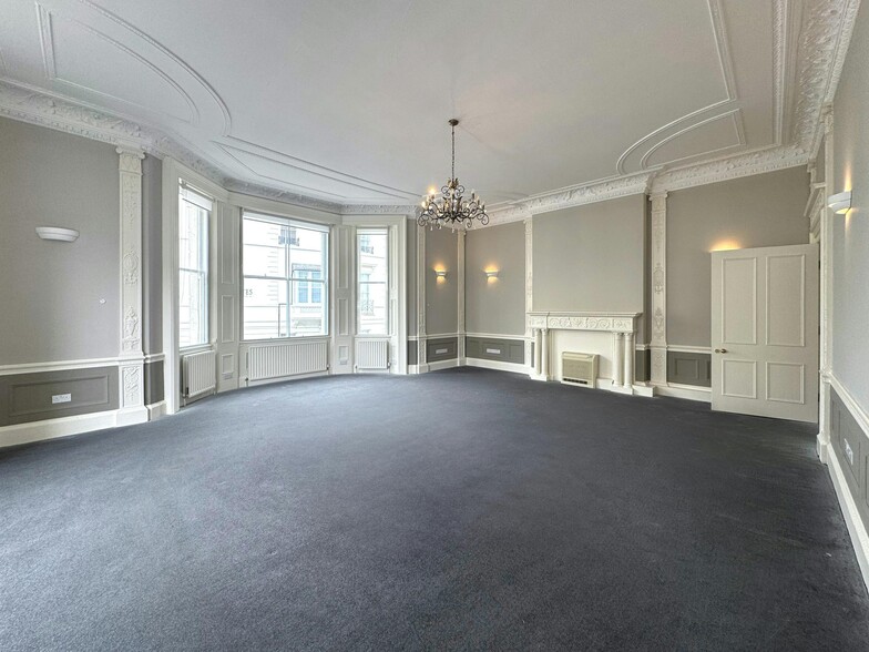 81-83 Cromwell Rd, London for lease - Building Photo - Image 1 of 15