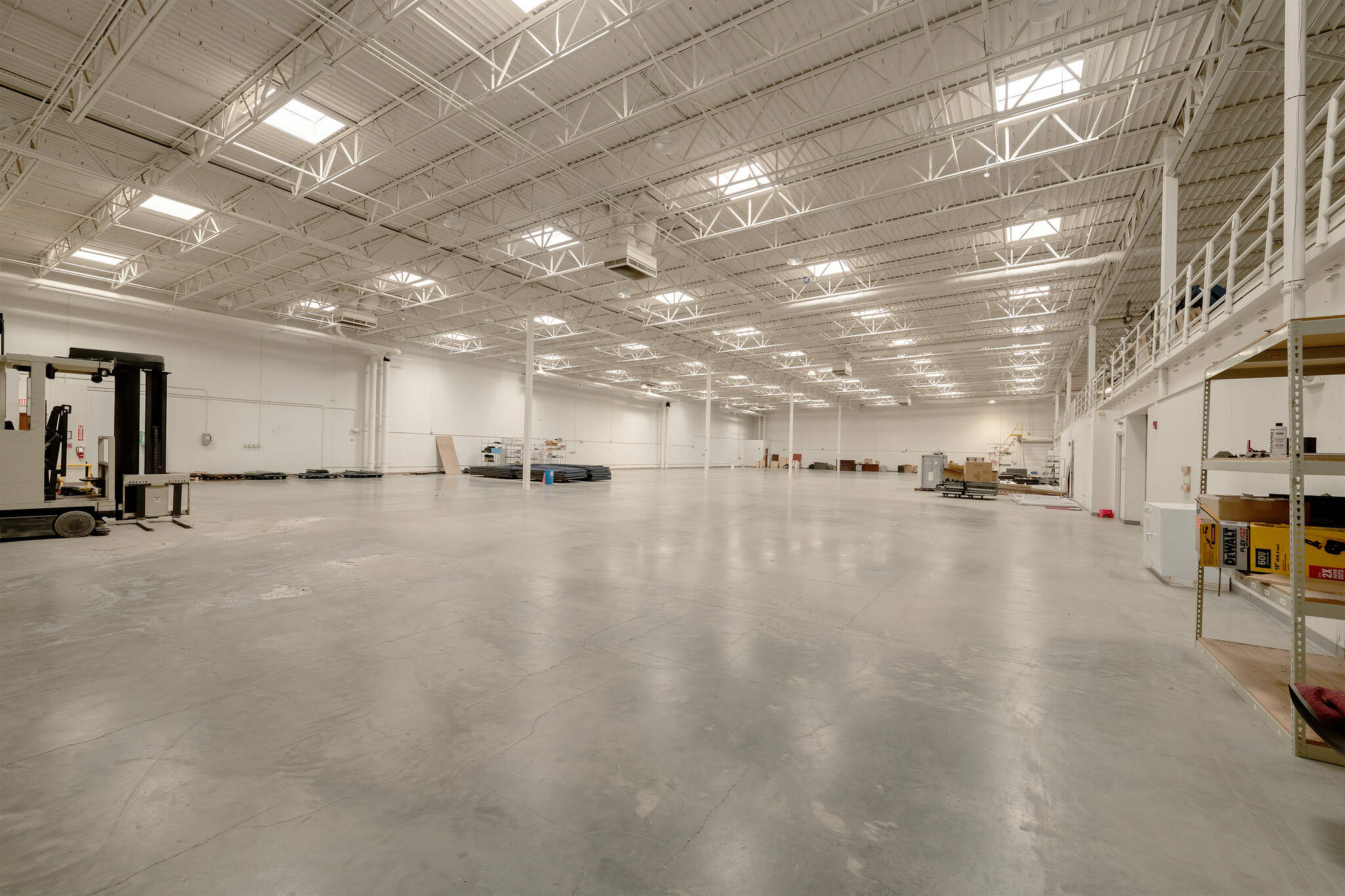 1551 Corporate Dr, Irving, TX for lease Building Photo- Image 1 of 10