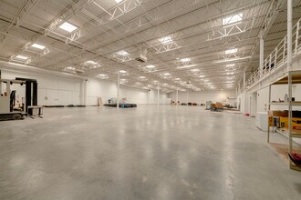 1551 Corporate Dr, Irving, TX for lease Building Photo- Image 1 of 10