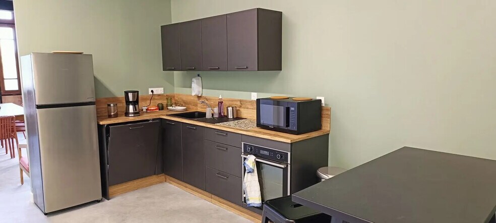 Flex in Séné for lease - Interior Photo - Image 3 of 3