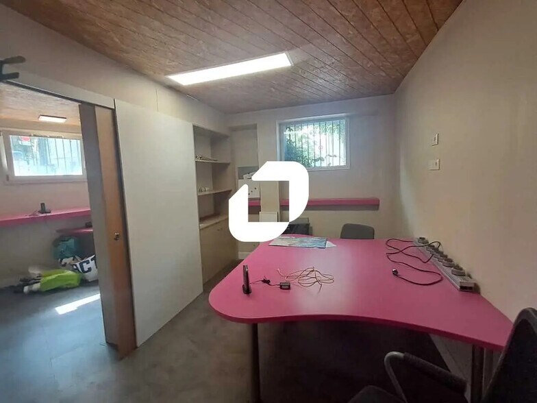 Office in Bordeaux for sale - Interior Photo - Image 3 of 12
