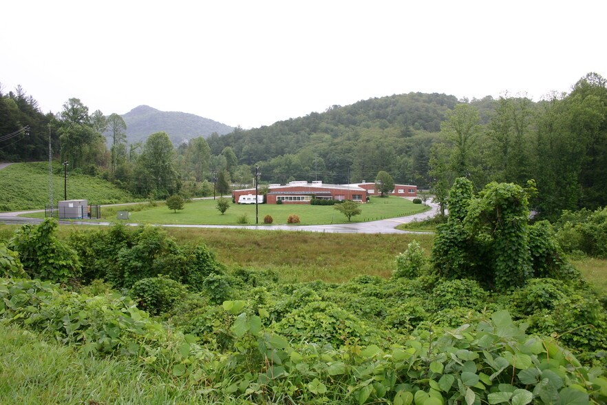 811 US Hwy 441 North, Clayton, GA for sale - Building Photo - Image 1 of 1