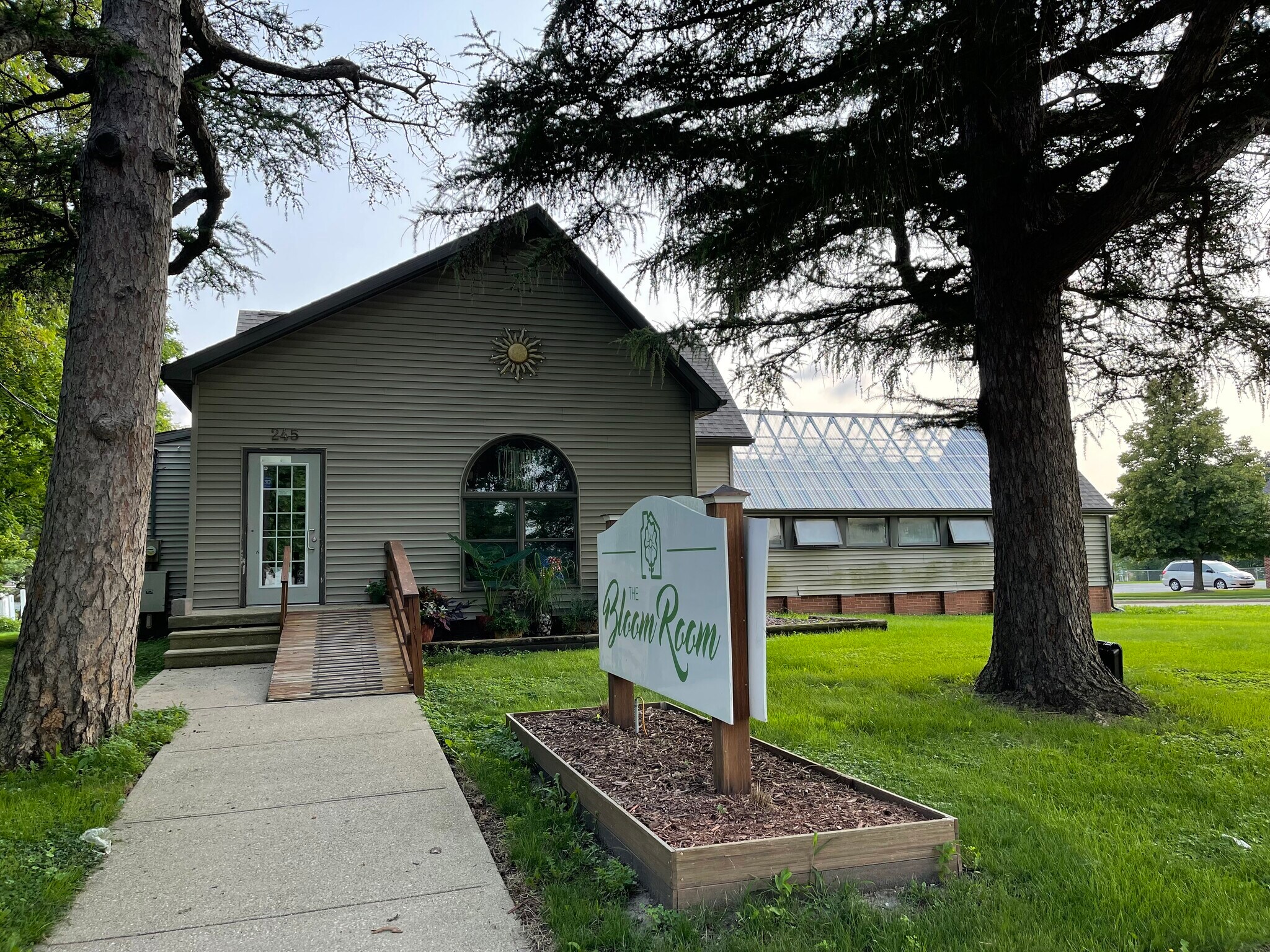 245 W Main St, Mount Zion, IL for sale Building Photo- Image 1 of 1