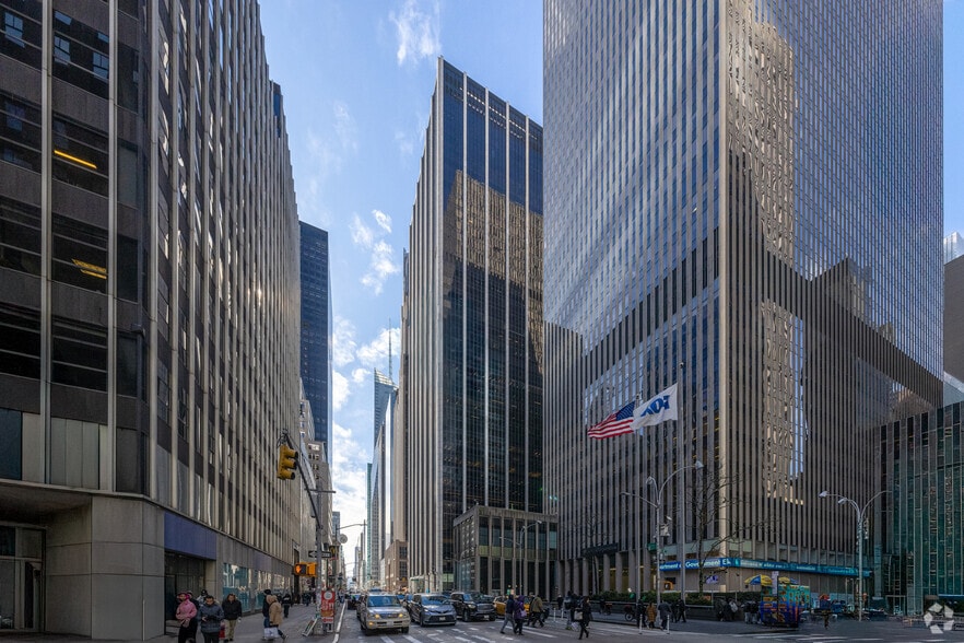 1185 Avenue of the Americas, New York, NY for lease - Building Photo - Image 2 of 3