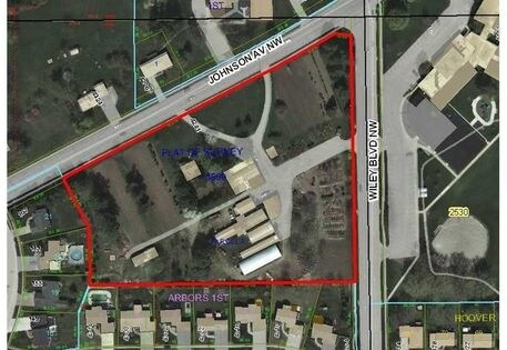 4241 Johnson Ave, Cedar Rapids, IA for sale - Primary Photo - Image 1 of 1