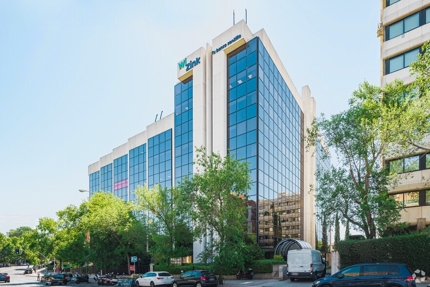 Calle Ulises, 16-18, Madrid, Madrid for sale - Primary Photo - Image 1 of 1