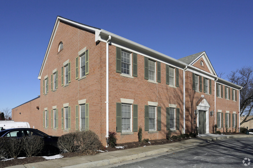 14660-14662 Rothgeb Dr, Rockville, MD for lease - Building Photo - Image 1 of 6