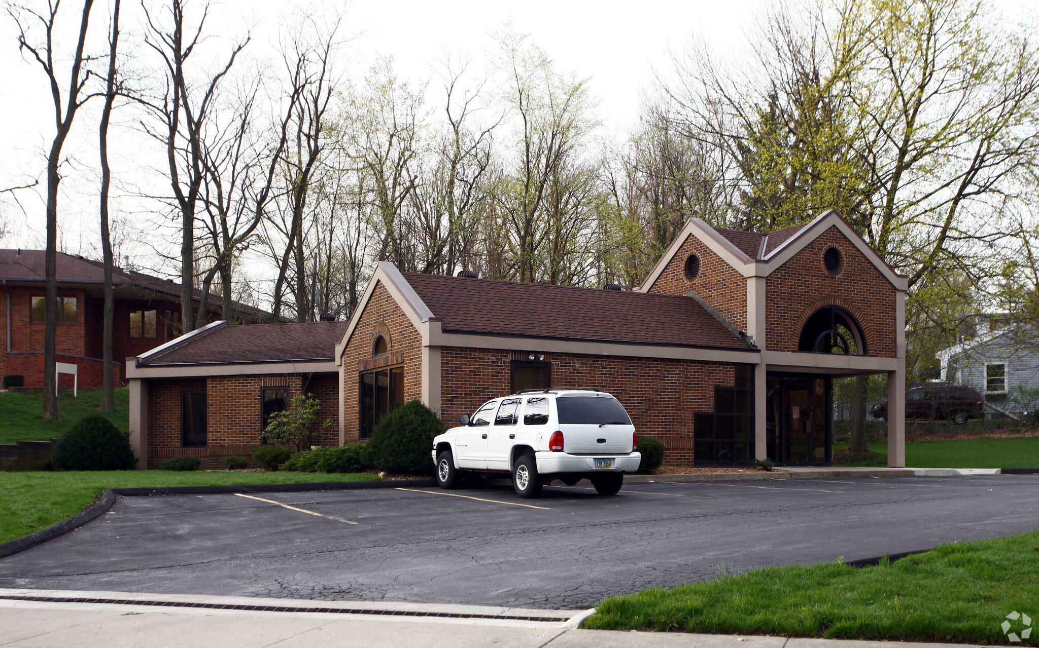 381 Cline Ave, Mansfield, OH for sale Primary Photo- Image 1 of 1