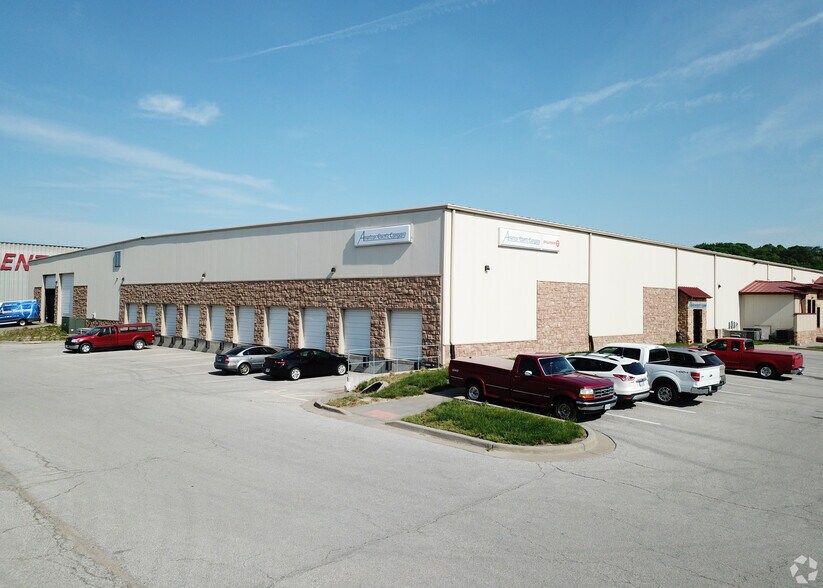 4380 NW Belgium Blvd, Riverside, MO for lease - Primary Photo - Image 1 of 1