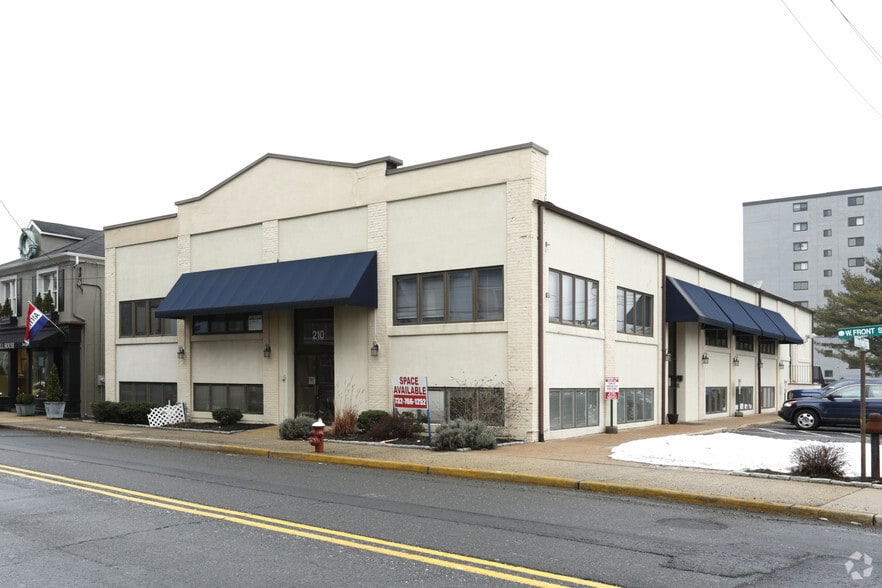 210 W Front St, Red Bank, NJ for lease - Building Photo - Image 2 of 7