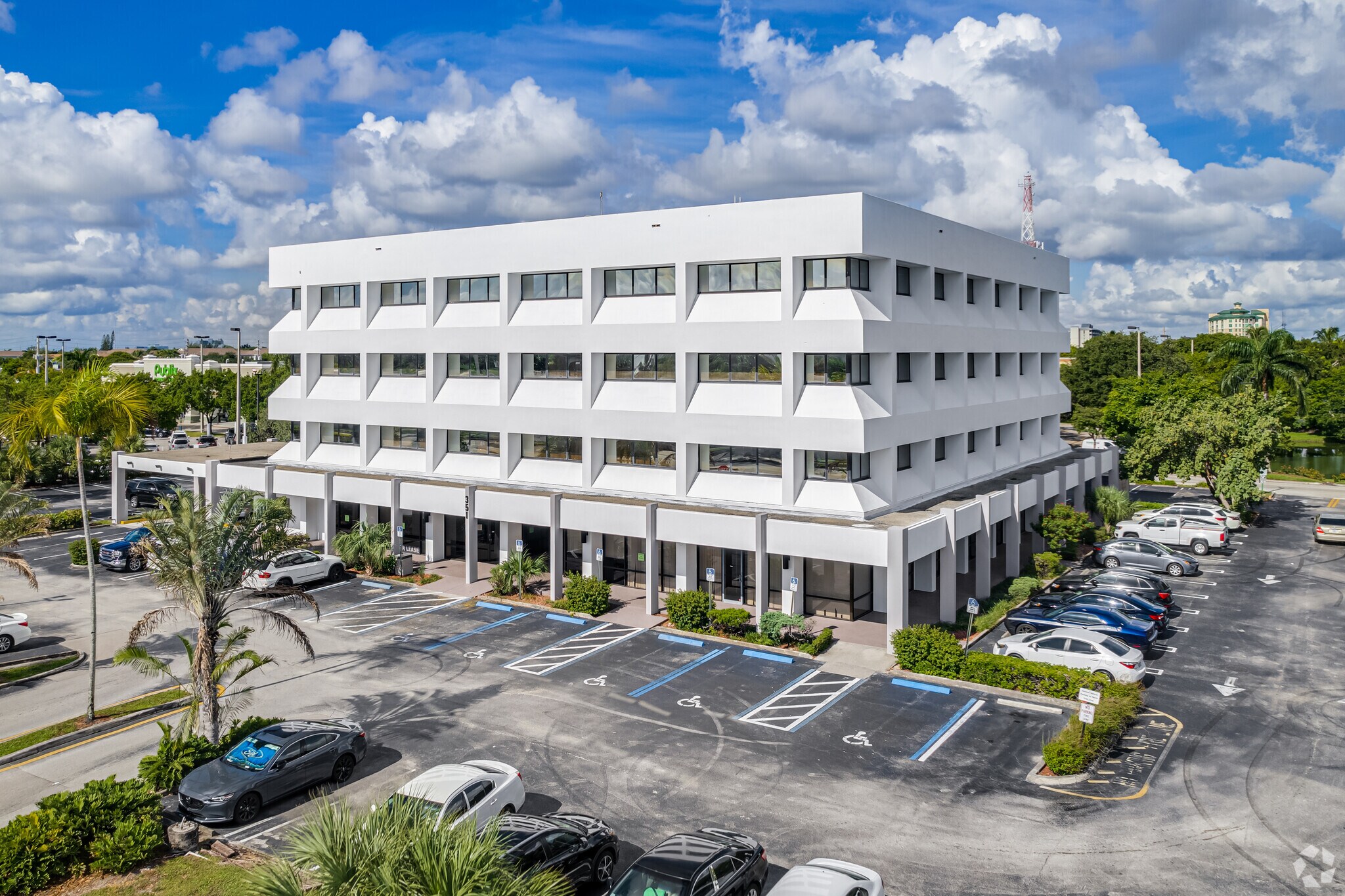 351 S Cypress Rd, Pompano Beach, FL for sale Primary Photo- Image 1 of 1